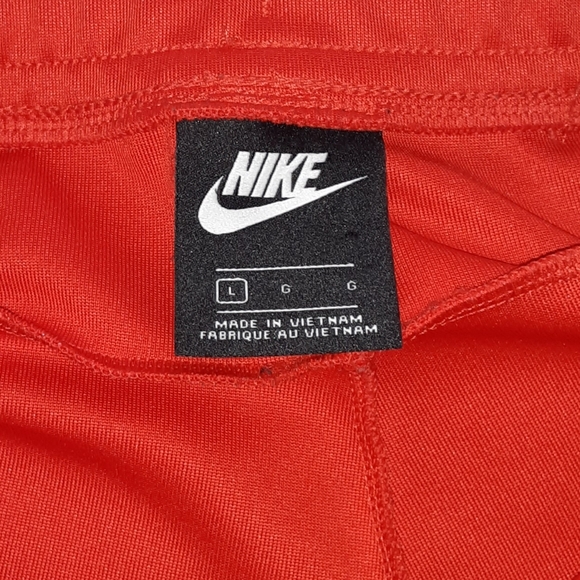 Nike Sportswear Tech Icon joggers red white - Picture 5 of 6